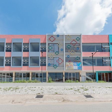 Tanjung Redep Sans Hotel Berau Square المظهر الخارجي الصورة